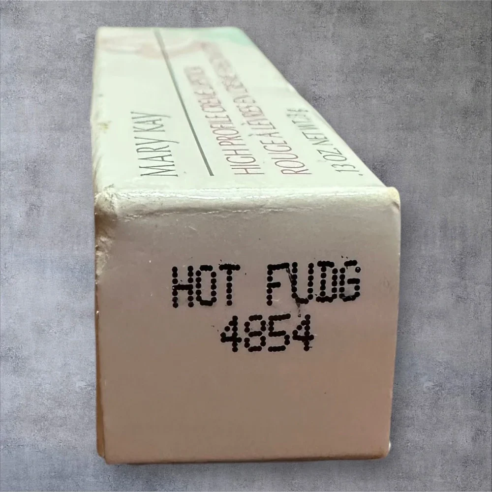 Mary Kay High Profile Creme‎ Lipstick Hot Fudge 4854 .13oz New Discontinued